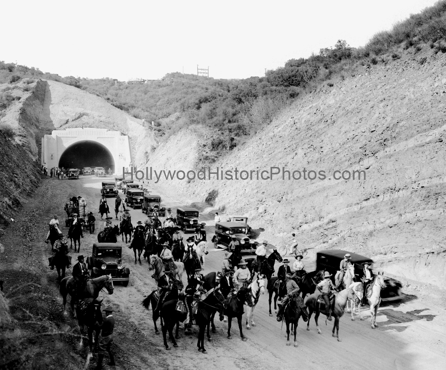 Sepulveda Tunnel 1930.jpg